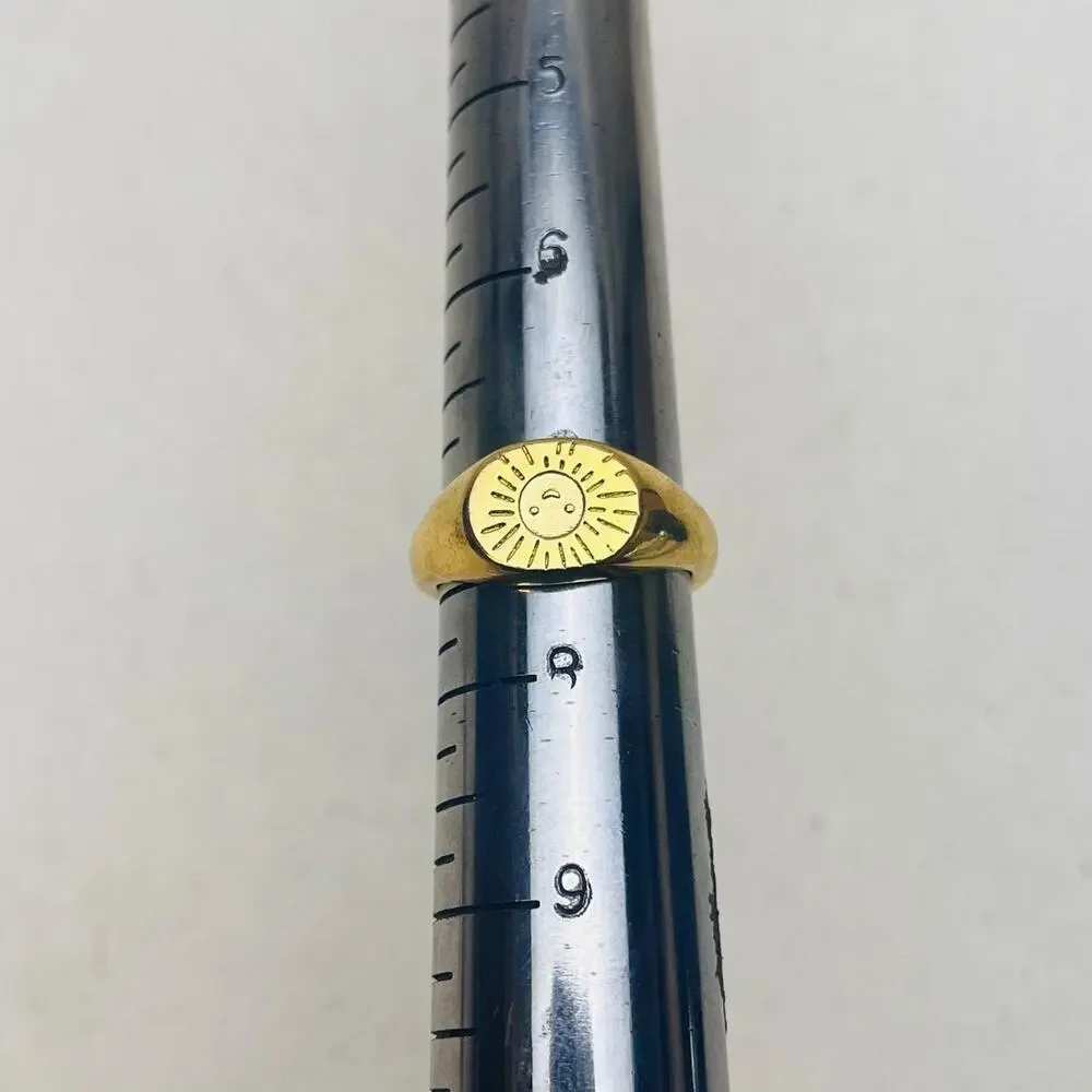 Y2K Vintage Gold Happy Sun Ring – Size 7.5, Unisex, Brand New